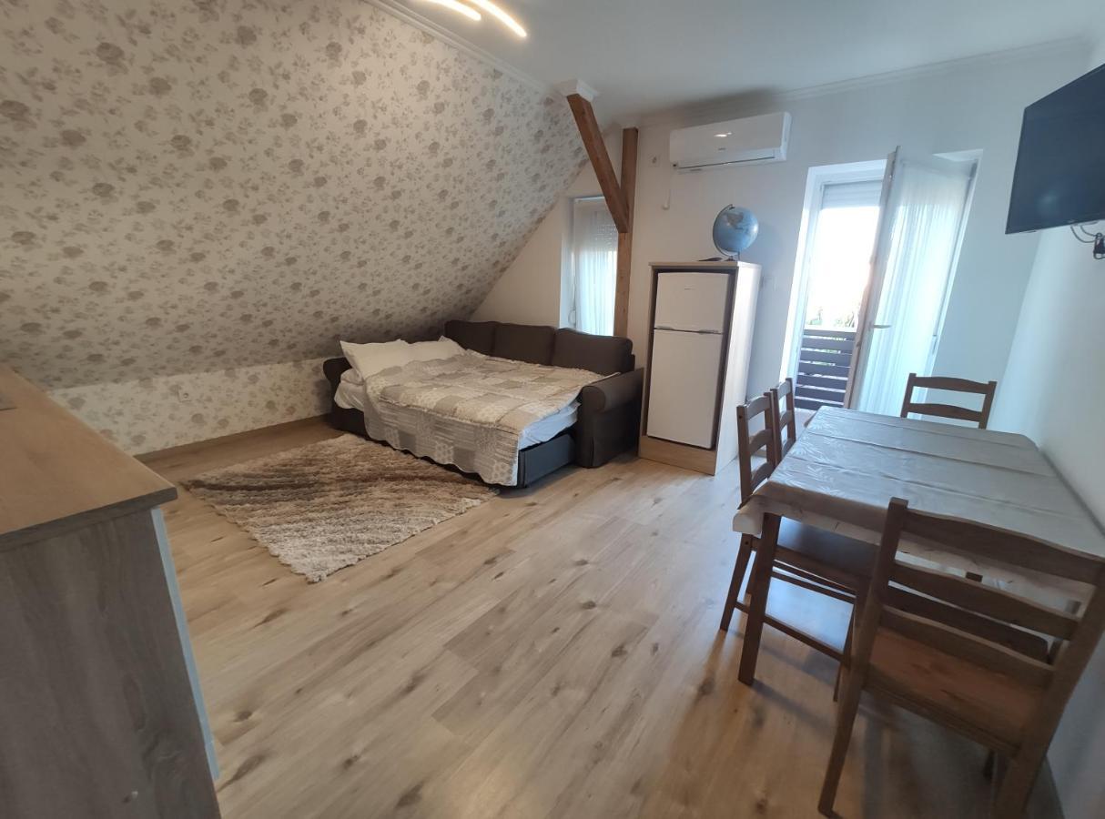 Royal De Lux Apartment Hajduszoboszlo Exterior photo