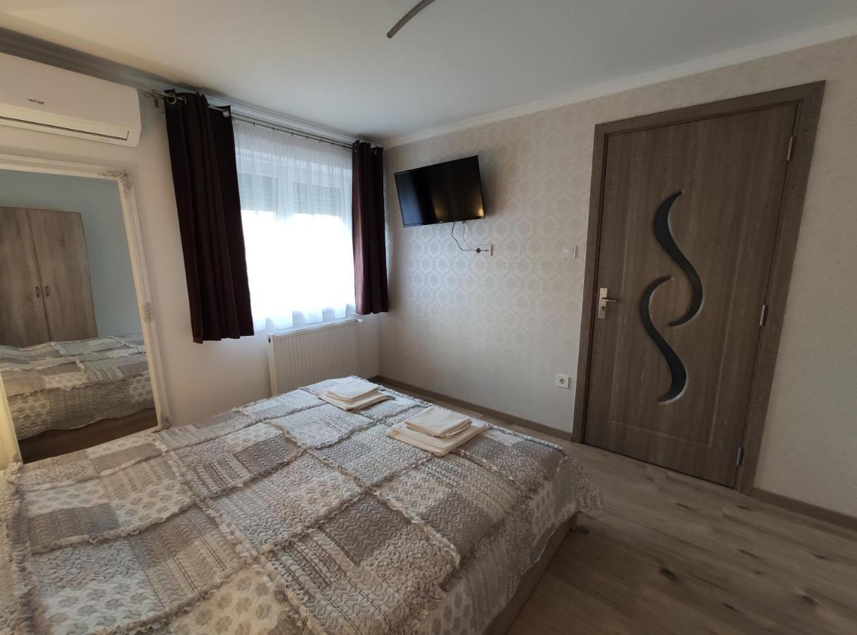 Royal De Lux Apartment Hajduszoboszlo Exterior photo
